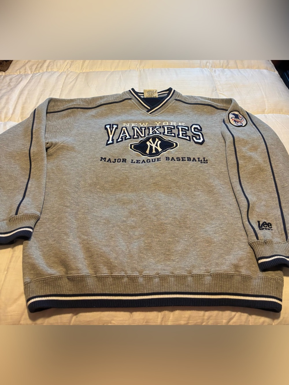 Vintage New York Yankees Heavyweight Crewneck Sweatshirt Size L Lee Sport Tag